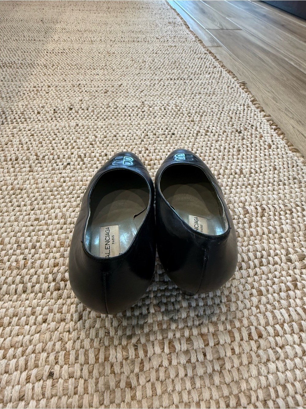 Balenciaga Black Leather Logo Detail Low Heel Pumps - Picture 4 of 8
